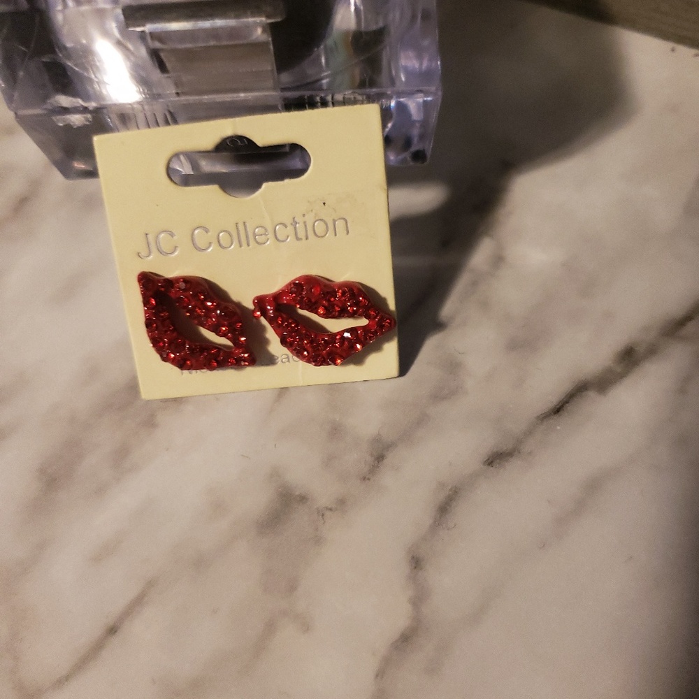 Costume jewelry